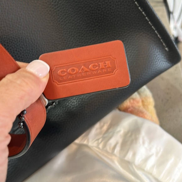 Brand new Coach leather tote bag - Picture 3 of 11